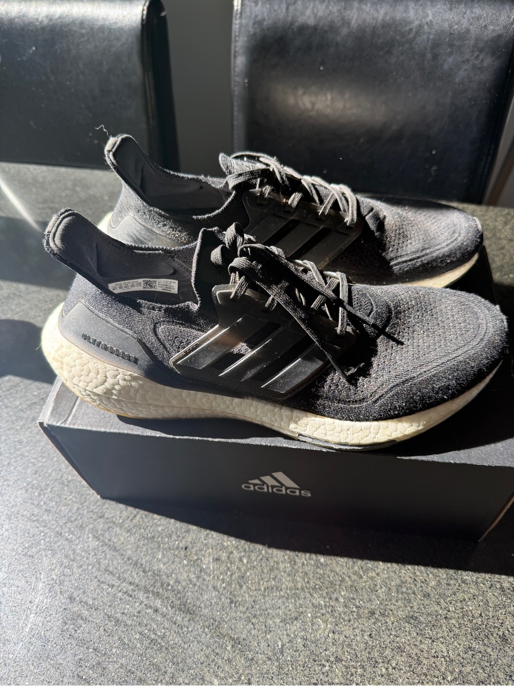 ADIDAS ULTRABOOST 21 (FY0378) BLACK and White mens size 10.5 - Picture 4 of 6